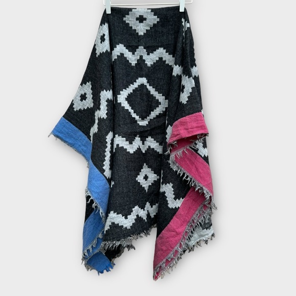 Wilfred 100% Wool Diamond Mosaic Blanket Scarf - Picture 1 of 6